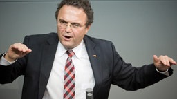 Hans-Peter Friedrich (CSU) ist nun Bundeslandwirtschaftsminister. © picture-alliance/dpa Foto: Michael Kappeler