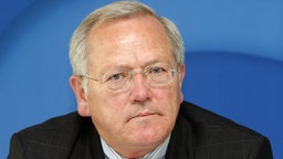 CDU-Fraktionsvorsitzende Christean Wagner © dpa - Report Foto: Bernd Settnik