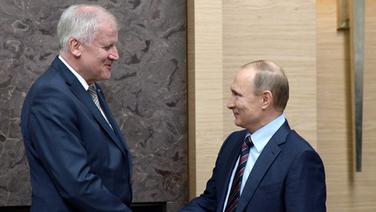 Seehofer und Putin © dpa Foto: Alexei Nikolsky