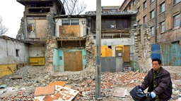 Abgerissene Häuser in einem alten Stadtviertel in Peking  