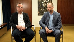FEC-Verbandspräsident Tobias Gerfin (li.) und FEC-Verbandsvize Gernot Strehl. © NDR/ARD 