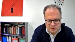 Carsten Momsen, Strafrechtprofessor von der Freien Universität Berlin. © NDR/ARD Foto: Screenshot