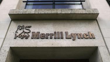 Eingang der Bank Merrill Lynch International in London, England, Großbritannien, Europa © picture alliance / imageBROKER Foto: Stefan Kiefer