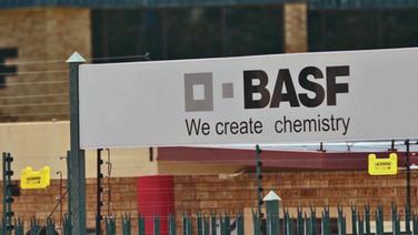 Ausbeutung in Afrika: welche Verantwortung hat BASF? © NDR 