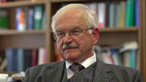 Peter Schüren, Arbeitsrechtprofessor © NDR 