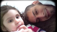 Danisch Farooqi und seine Tochter Aaliya © NDR Foto: Screenshot