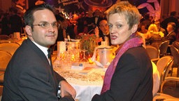 Renate Künast mit ihrem Staatssekretär Matthias Berninger beim Internationalen Bonner Presseball 2001. © dpa / picture-alliance Foto: Jörg Carstensen