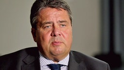 Bundeswirtschaftsminister Sigmar Gabriel (SPD). © NDR/ARD