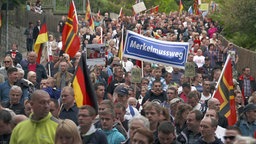 Protest gegen Flüchtlinge und die Lügenpresse in Sebnitz. © NDR