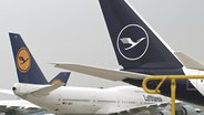 Flugzeuge der Lufthansa © NDR/ARD Foto: Screenshot